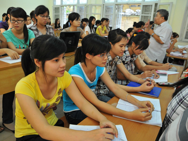 Phải trả lại quyền tự chủ cho trường đại học