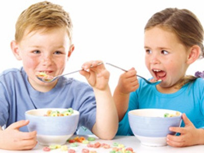 Năm học mới tưng bừng cho bé với dinh dưỡng thông minh