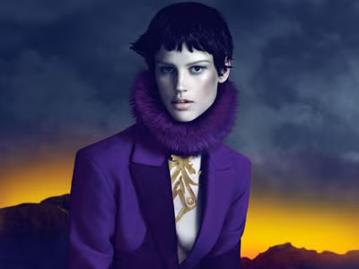 Versace kết hợp ‘nóng & lạnh’ bằng thời trang và công nghệ