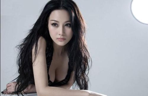 Ngắm 'đệ nhất mỹ nhân' làng game Trung Quốc