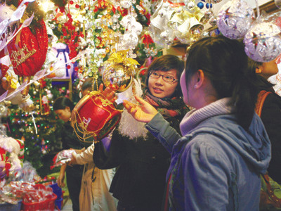 Đắn đo, cân nhắc chọn quà Giáng sinh