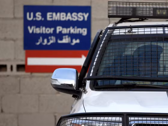 Mỹ mở cửa trở lại 18 đại sứ quán sau đe dọa khủng bố