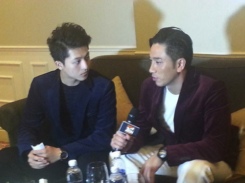 Hotboy Harry Lu đeo đồng hồ 700 triệu đồng đón sao TVB