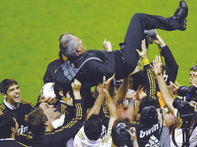 Kỷ nguyên 'kền kền'