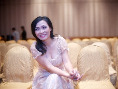 Phương Thanh ‘bất ngờ’ gợi cảm, nữ tính