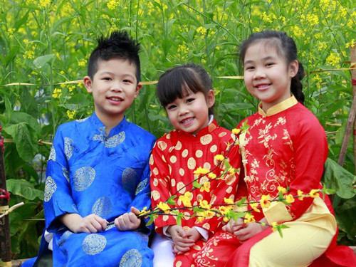 Dàn siêu mẫu nhí rực rỡ đón Xuân