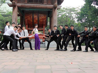 Bộ ảnh kỷ yếu siêu quậy của sinh viên Hà thành