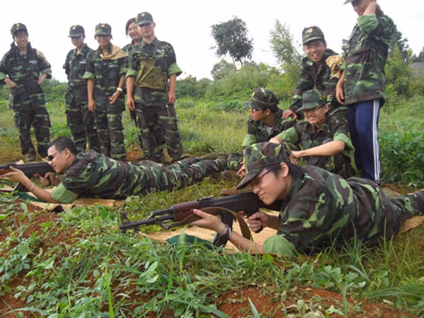 Nhiều bạn trẻ muốn tham dự Học kỳ Quân đội