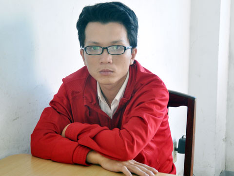 Kẻ cướp gương ôtô giữa Sài Gòn đầu thú