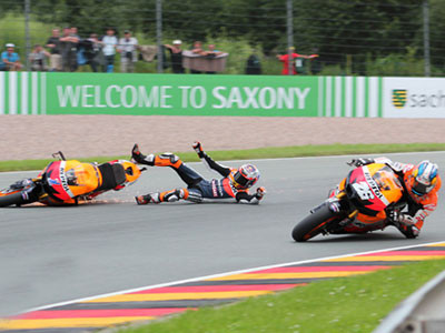 Kỹ năng phanh motor khi vào cua