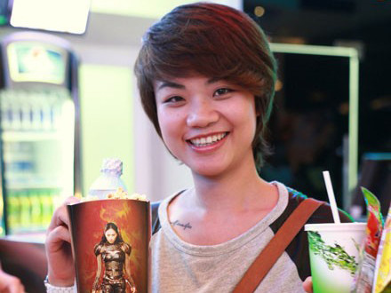 Cô gái kiếm trăm triệu từ bán đồ ăn