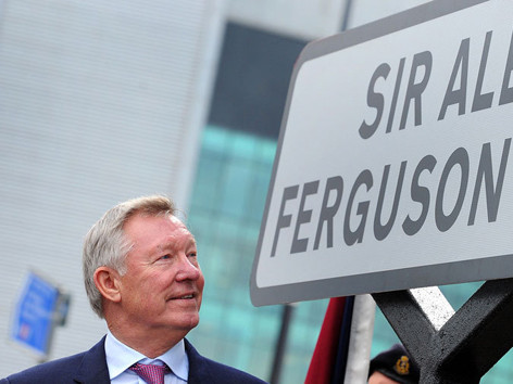 Sir Alex: Cầu thủ bây giờ đụng là vỡ