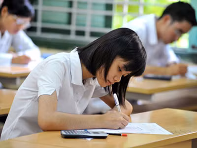Nhiều trường công bố điểm chuẩn nguyện vọng bổ sung