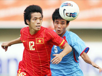 Tiền vệ Văn Quyết: 'Đoàn kết là vũ khí của U23 Việt Nam'