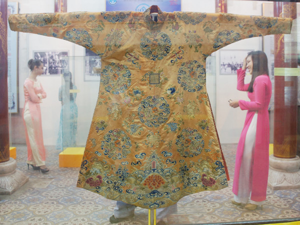 Triển lãm y phục cung đình nhà Nguyễn