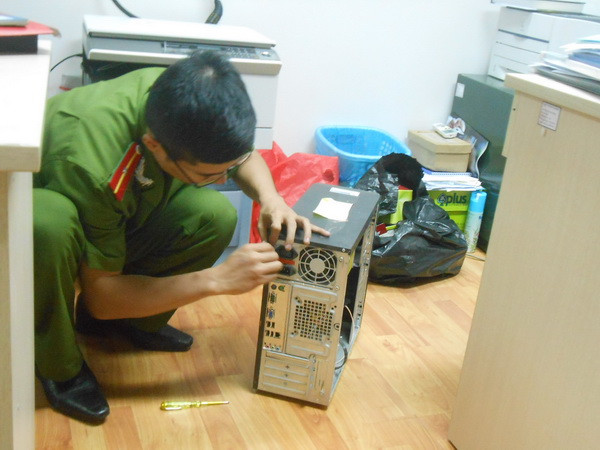 Bắt lãnh đạo Sunsoft, điều tra kinh doanh trái phép trực tuyến