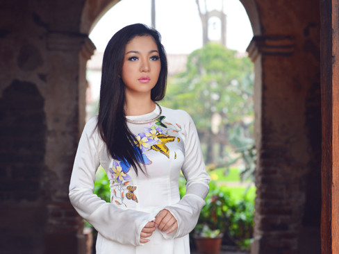 Thúy Nga đằm thắm sau khi giành giải Á hậu