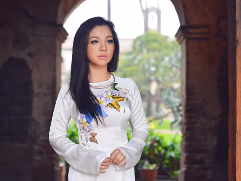 Thúy Nga đằm thắm sau khi giành giải Á hậu