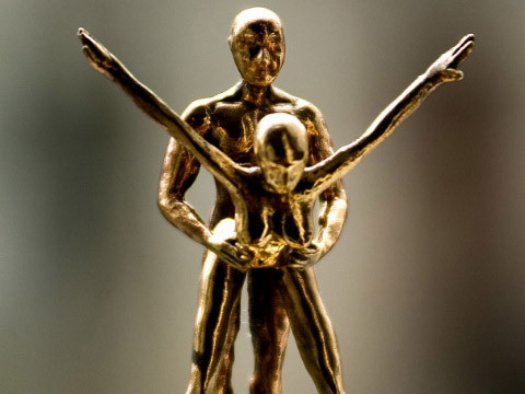 Logo huyền thoại của Rolls-Royce bị 'sàm sỡ'