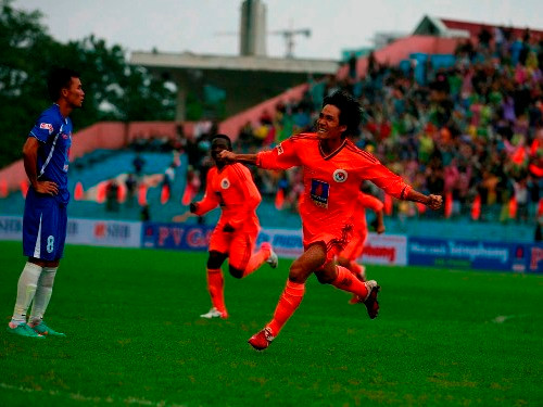 Clip bàn mở tỉ số của Quốc Anh