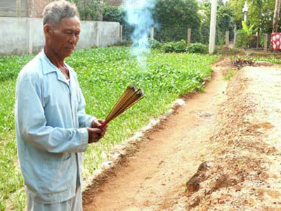 Những nấm mộ cát linh thiêng