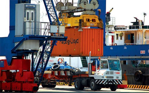 Kinh tế 10 tháng và những vấn đề cần xử lý