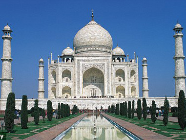 Ngôi đền 358 năm của Ấn Độ có thể bị sập