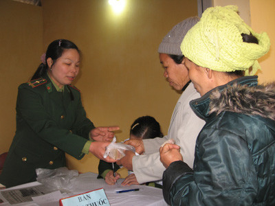 Chăm sóc sức khỏe đồng bào vùng cao