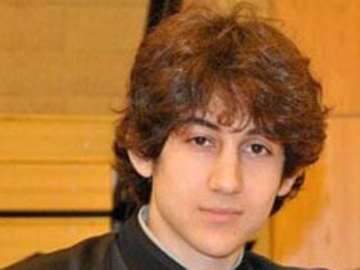 Tên khủng bố được hàng nghìn cô gái si mê