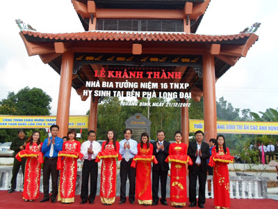Khánh thành Nhà bia tưởng niệm 16 TNXP hy sinh tại bến phà Long Đại