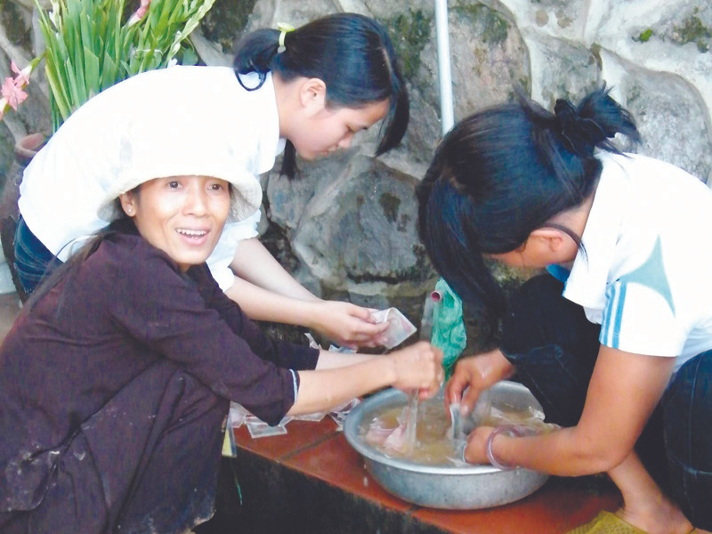 Lễ hội vứt tiền