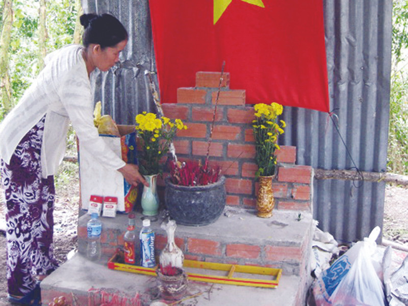 Thành hoàng đội mũ cối