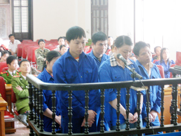 Các bị cáo tại phiên tòa