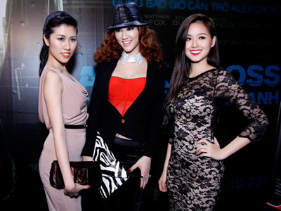 Tâm Tít khéo 'úp mở' vòng một