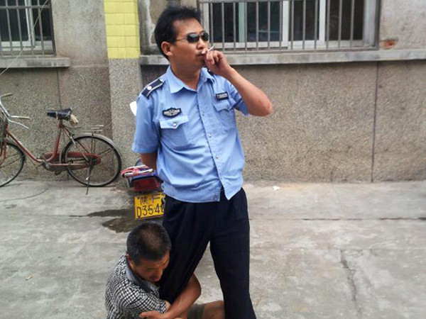 Bị đình chỉ công tác vì quá ngạo mạn