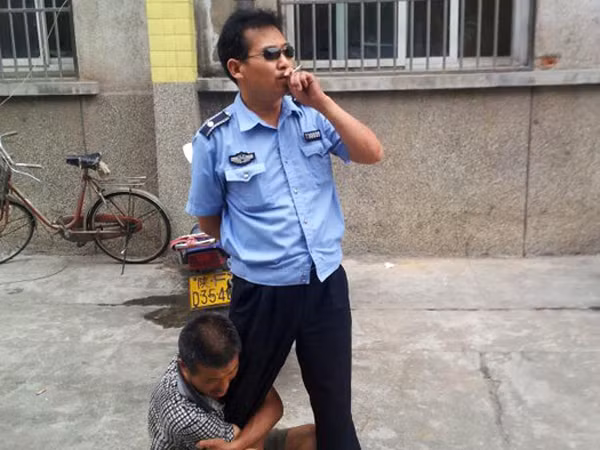 Bị đình chỉ công tác vì quá ngạo mạn