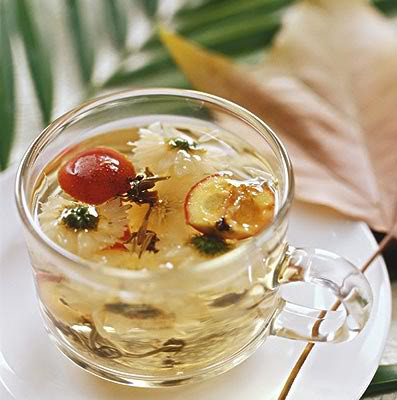 Trà giải nhiệt, mát da cho mùa hè