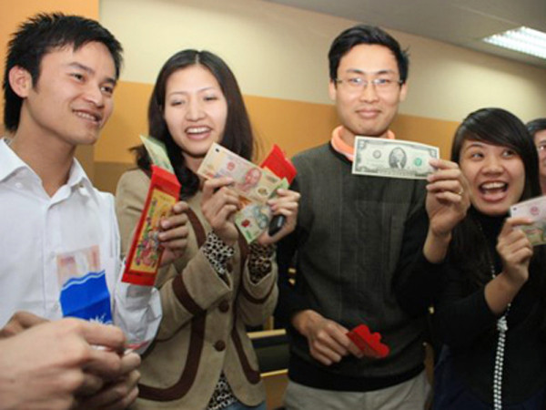 Độc đáo mừng tuổi