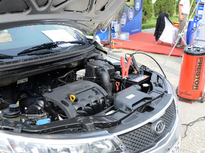 Những quy tắc vàng khi 'chết' ắc-quy