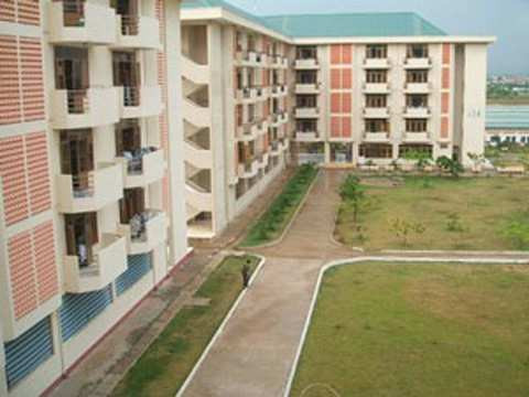 Dự án nhà ở SV thiếu 1.615 tỷ đồng để hoàn thiện