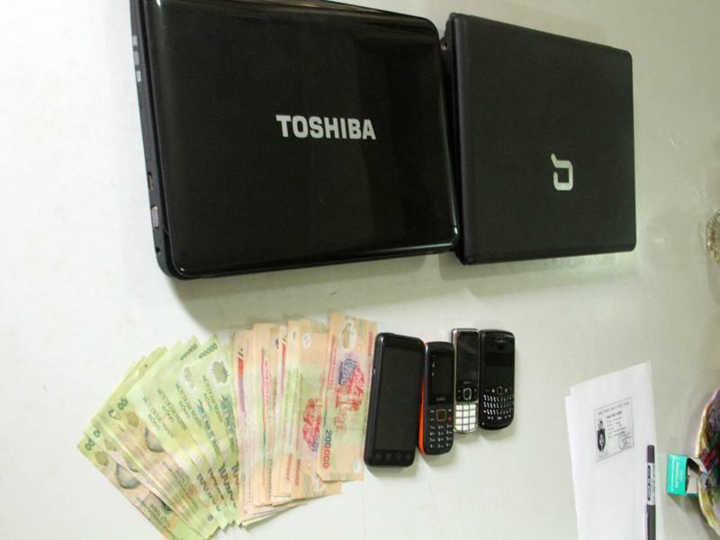 Tang vật hai vụ cá độ bị triệt phá ở quận Hai Bà Trưng mới đây