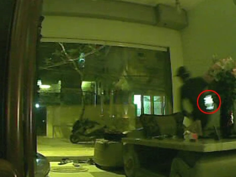 Xông vào nhà cướp iPad, iPhone ở Hà Nội