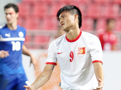 VFF dùng Công Vinh làm… ‘trò mèo’