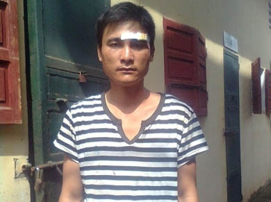 Vi phạm giao thông còn tấn công cả công an