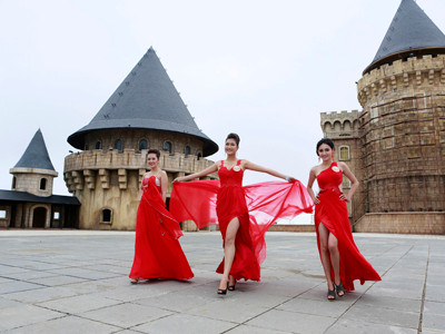 Giai nhân trên đỉnh Bà Nà