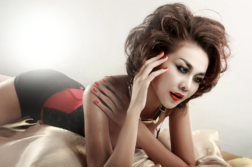 Thanh Hằng: Tôi luôn chấp nhận mọi thứ