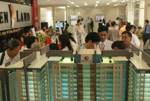 Nhà đầu tư 'sửa nhà' để tự cứu mình