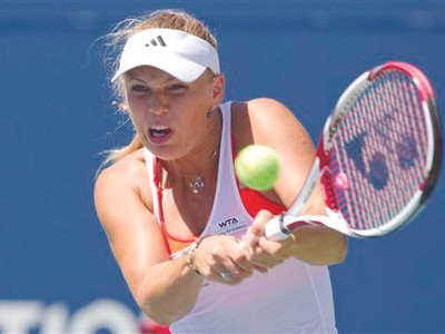 Tới lượt Nadal, Wozniacki chia tay trận đầu