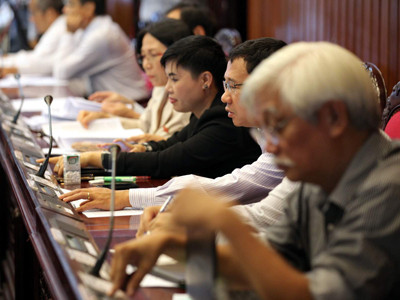 Bộ Chính trị chỉ thị tổ chức lấy ý kiến nhân dân