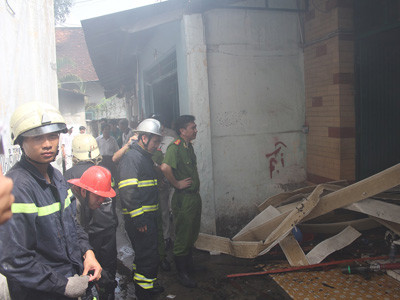 Chập điện, lửa thiêu rụi nhà